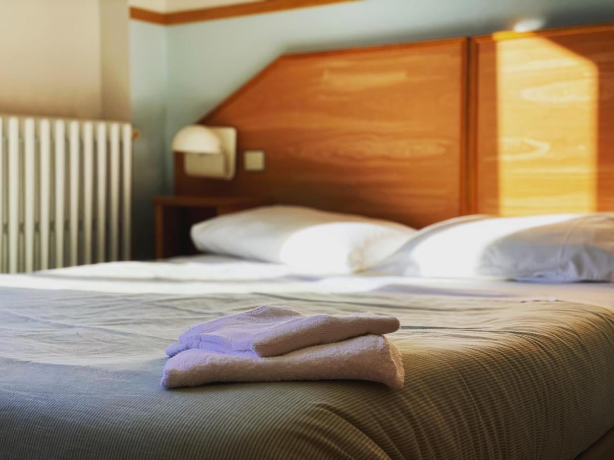 Hotel Le Midi Clermont-Cournon Eksteriør bilde